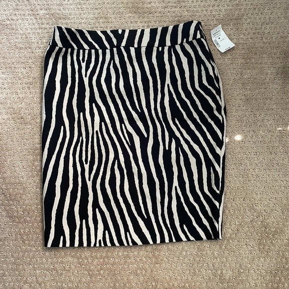 Cleo Zebra print pencil skirt - Picture 6 of 6